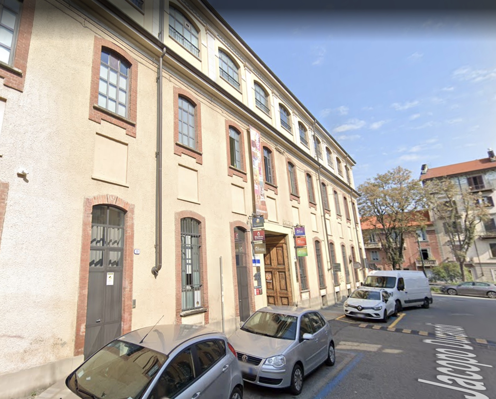 PHOTO OF THE ENTRANCE